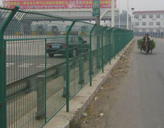 金屬護欄網(wǎng)
