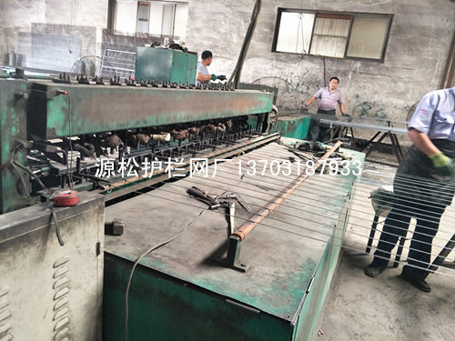 護欄網生產工藝