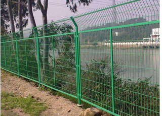 綠網圍欄